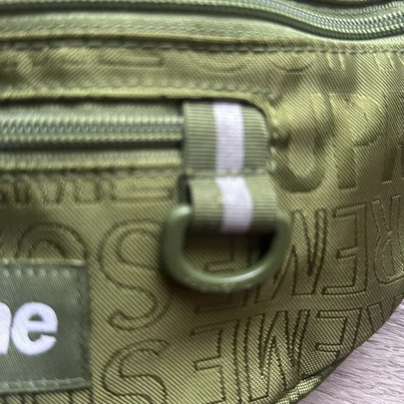 Supreme Green Belt Bag with Adjustable Strap - Picture 4 of 11